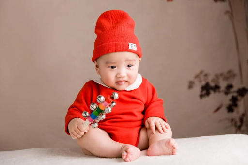 代怀选性别包生男孩3个月宝宝翻身